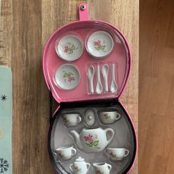 $10 Beautiful Tea Playset.