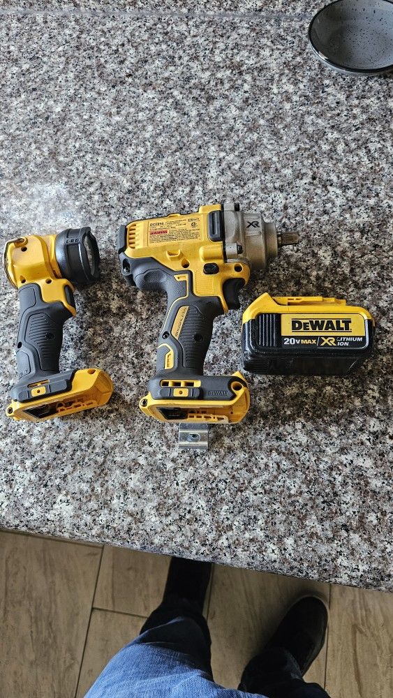 Dewalt