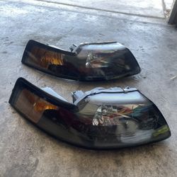 99-04 Mustang Headlights 