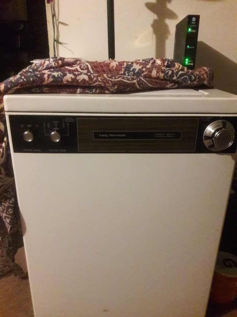 HEAVY DUTY LADY KENMORE CONVERTABLE CLOTHES WASHER