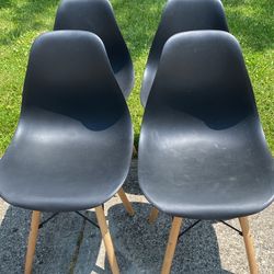 Set Of 4 Modern Chairs
