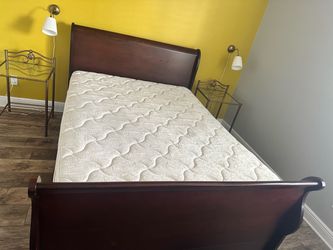 Queen size bed  set