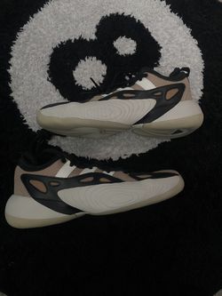 Adidas Trae Young Unlimited 2 ‘Magic Beige Black’