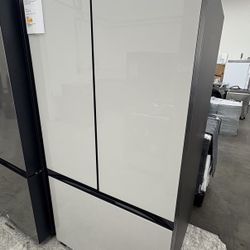 SAMSUNG Bespoke 30 cu. ft. 3-Door French Door Smart Refrigerator
