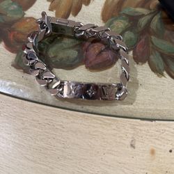 Louis Vuitton Monogram Bracelet Steel Silver 