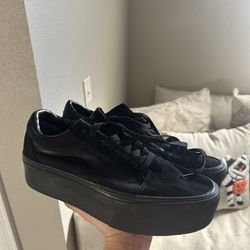Black Platform Vans 