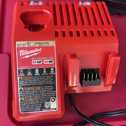 Milwaukee M12/M18 Battery Charger - New