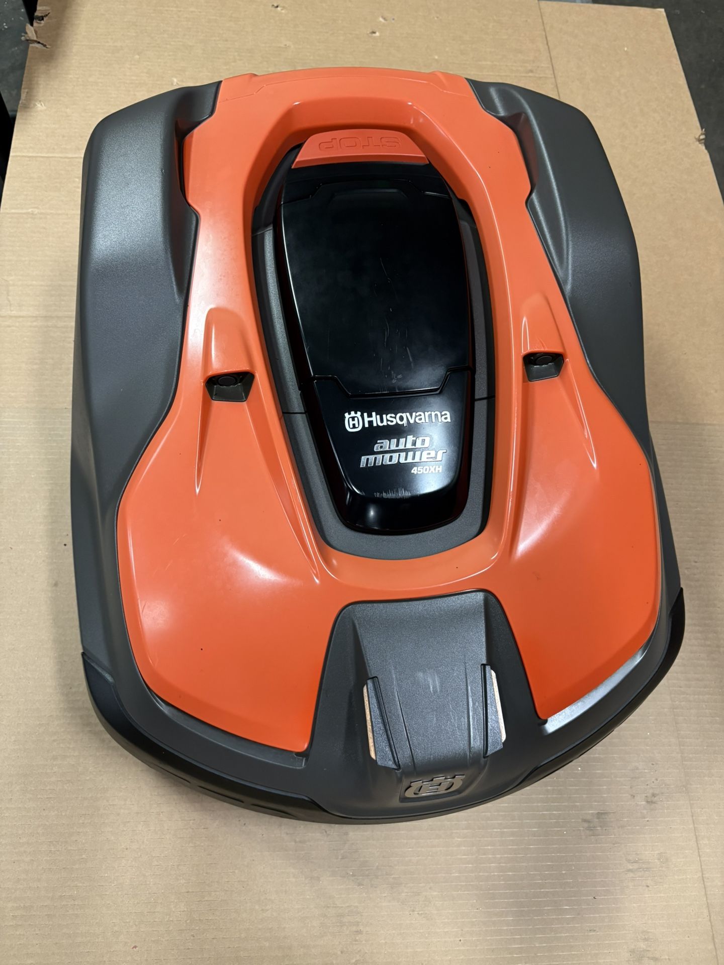 Husqvarna Automower 450XH Robotic Lawn Mower for Medium to Large Lawns (1.25 acre)