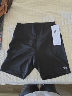 Alo shorts