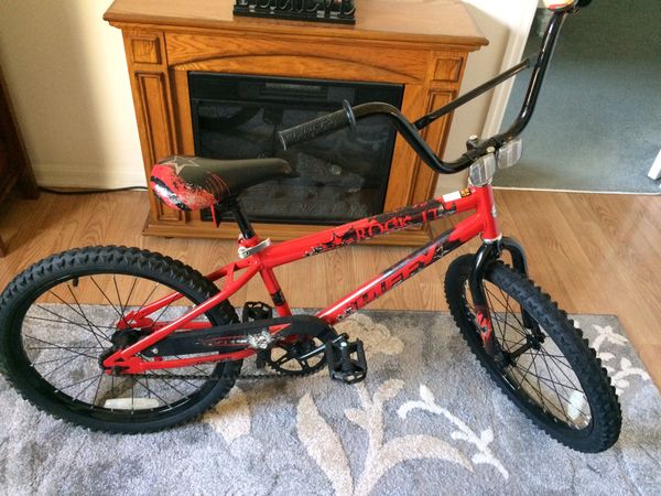 Boys Huffy bike , new. 20 inch tire excellent shape for