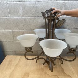 Chandelier 