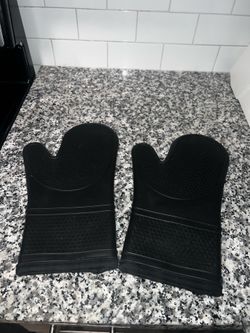 Oven mitts