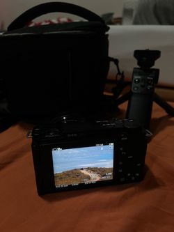 Sony ZV-E10 Vlogging & Content Creator Bundle – Ready to Shoot!