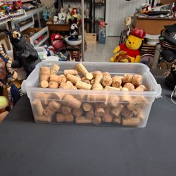 Lot Of 125 Assorted Natural Corks - Plastic Container Included (no top) 13 x 7.5 x 4.5H