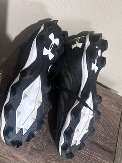 Under Armour Football Cleats SIZE 10.5