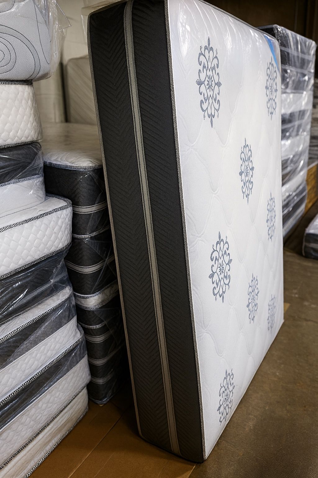 Queen Mattress- Double Sides- Come With Free Box Spring Only- Free Delivery 🚚 Today 