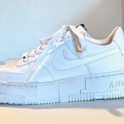 Nike Air Force 1 Pixel Women’s Size 6