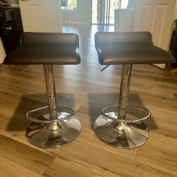 2 Pub Style Bar Stools