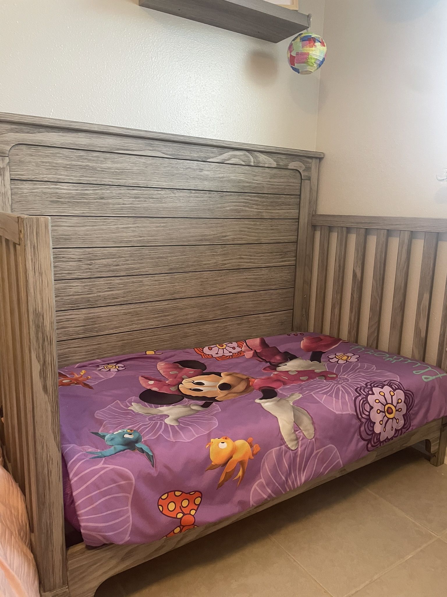 Toddler bed