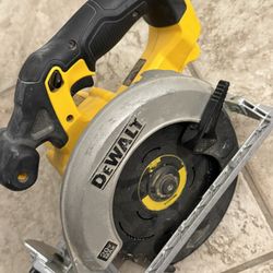 Dewalt Circular Saw 