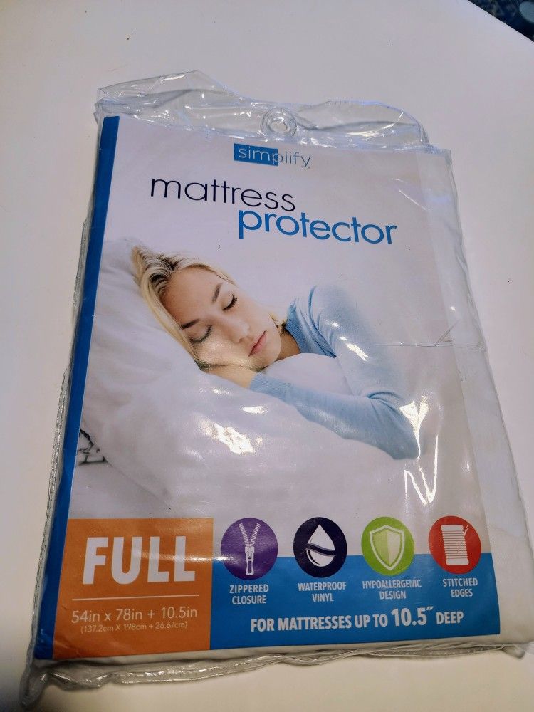 FULL Size Mattress Protector- Brand New