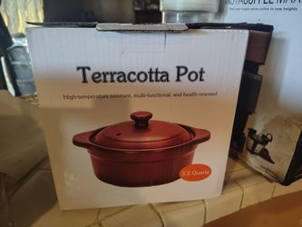Clay pot for cooking