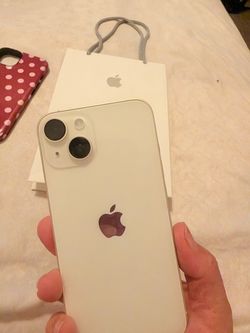 Apple iPhone  14 – White/Starlight