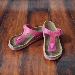 Birkenstock Gizeh thong sandals in the Hologram Pink colorway Kids Size 13 EU 31 Sandals