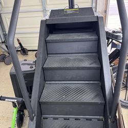 Stairmaster Stepmill 7000 PT