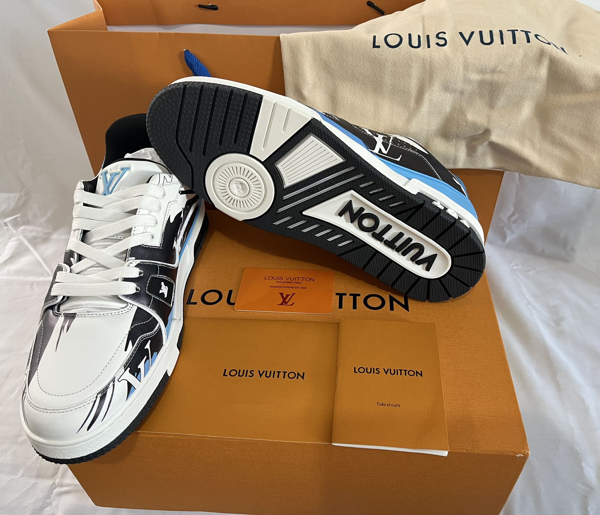 Brand New Authentic Louis Vuitton Trainer #54 Graphic Print White Black  Blue Sneakers (Size: Euro 44/US Men's 10-11) for Sale in Valley Stream, NY  - OfferUp