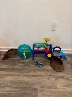 Toddler Monster Jam Megalodon Monster Wash Toy - Purchased $45 selling $25
