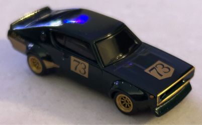 Tomica Skyline 2000GT
