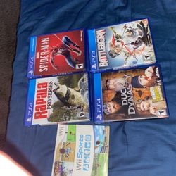 PS4 Games  And A Wii Sports 