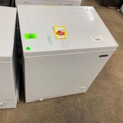 Magic chef deep freezer HMCF5W for NE 6