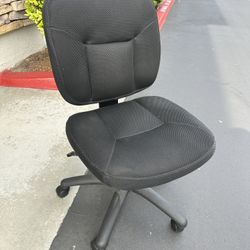 Black Cloth Office Chair