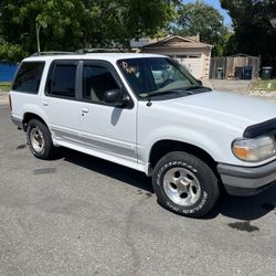 1998 Ford Explorer