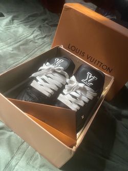 LV Shoes • Black & White