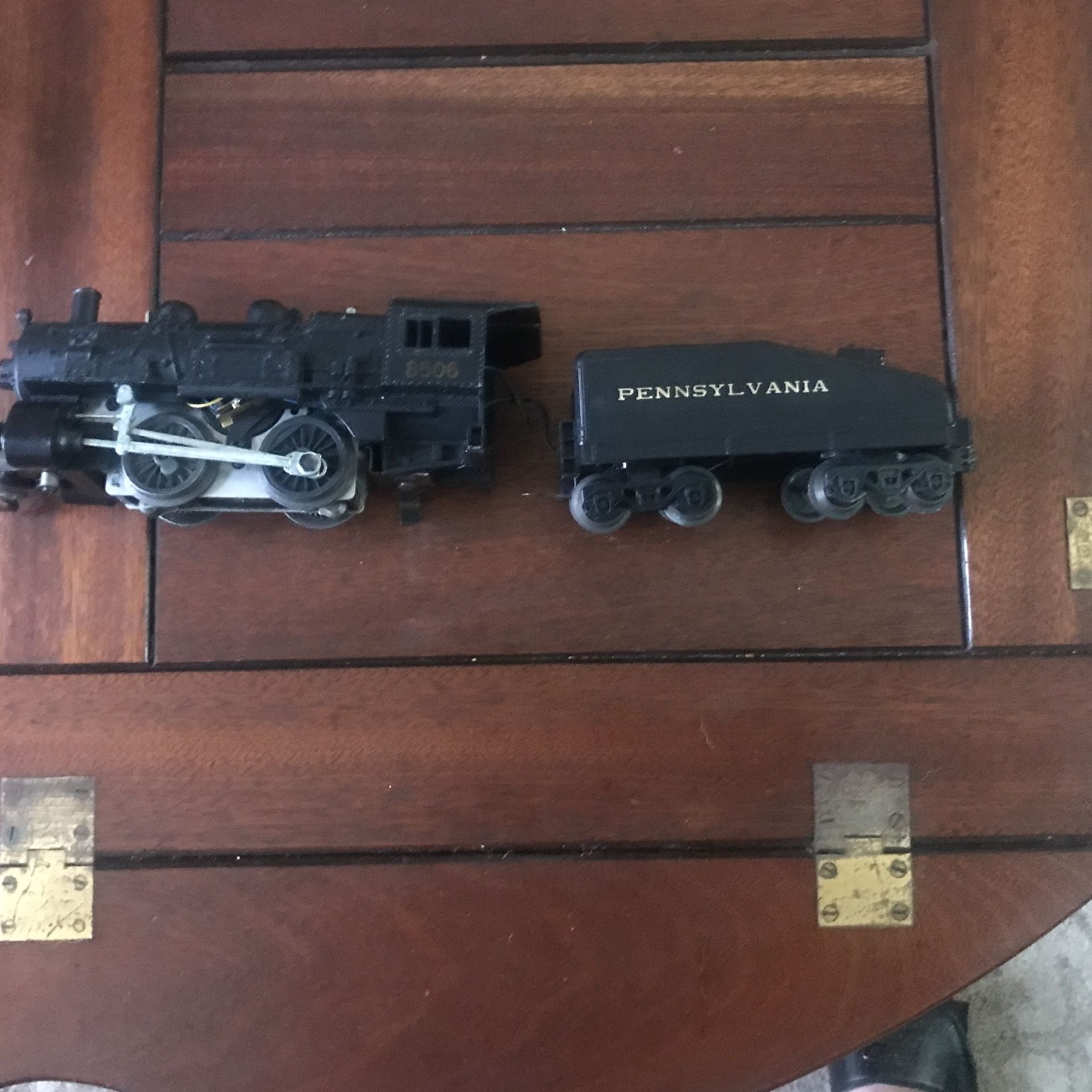 Lionel Engine And Coal Car