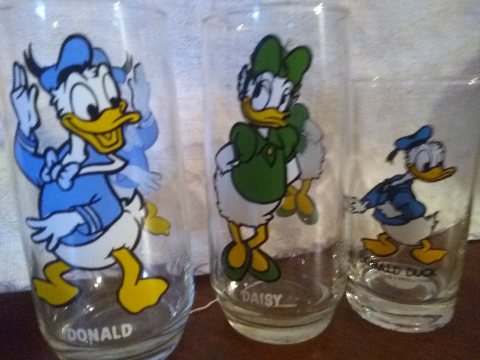 VINTAGE GLASS COLLECTIBLES