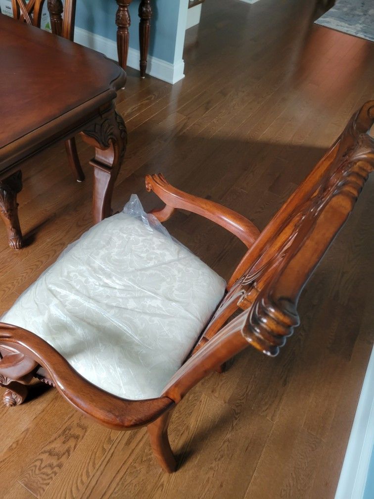 Solid Wood Dining table For 8