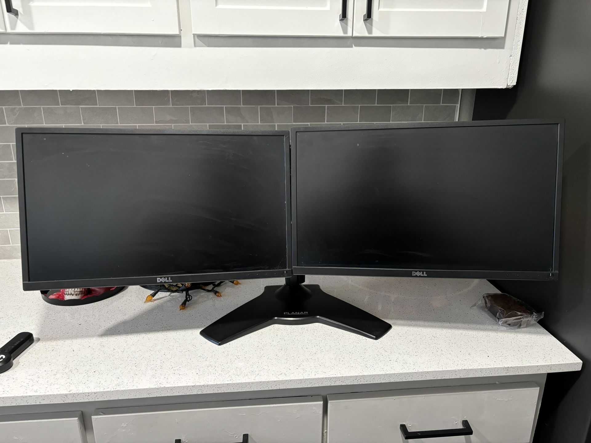 Dell Dual Monitors With Dual Stand And Power Cables
