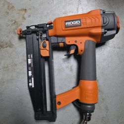 Ridgid R250SFA Straight Finish Nailer