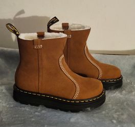 Dr. Martens Zebzag Rigger Warm-Lined Slip-On Boots Size: 7 Color: Tan/Brown