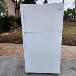 Whirlpool Refrigerator 21cu Ft 33x31x66👍👌3 MONTHS WARRANTY 