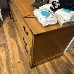 Free Antique Dresser Chest 