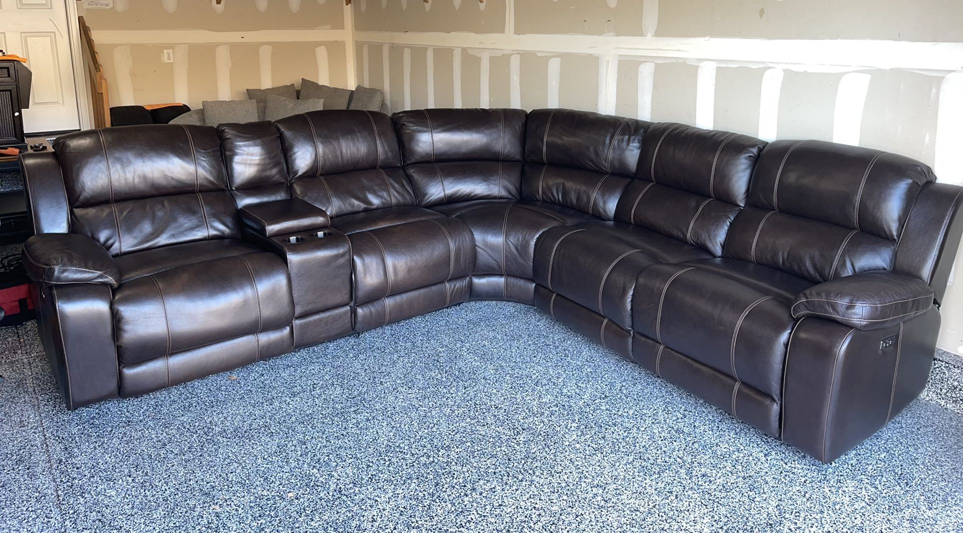 (NEW)‼️Dunhill 3-piece Leather Power Reclining Sectional with Power Headrest