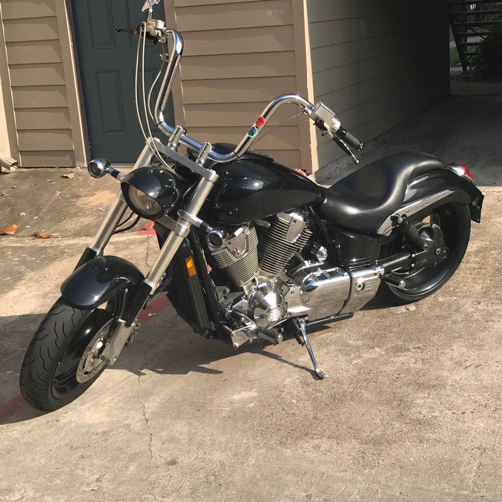 MOTORCYCLE 02 HONDA VTX 1800