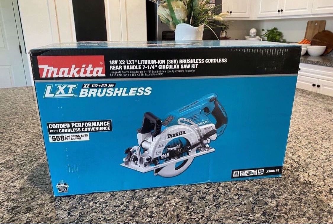 Makita 18-Volt X2 LXT 5.0Ah Lithium-Ion (36-Volt) Brushless Cordless Rear  Handle 7-1/4 in. Circular Saw Kit (Saw/2 Batteries/Double Charger/Bag) Kit  for Sale in Riverside, CA OfferUp