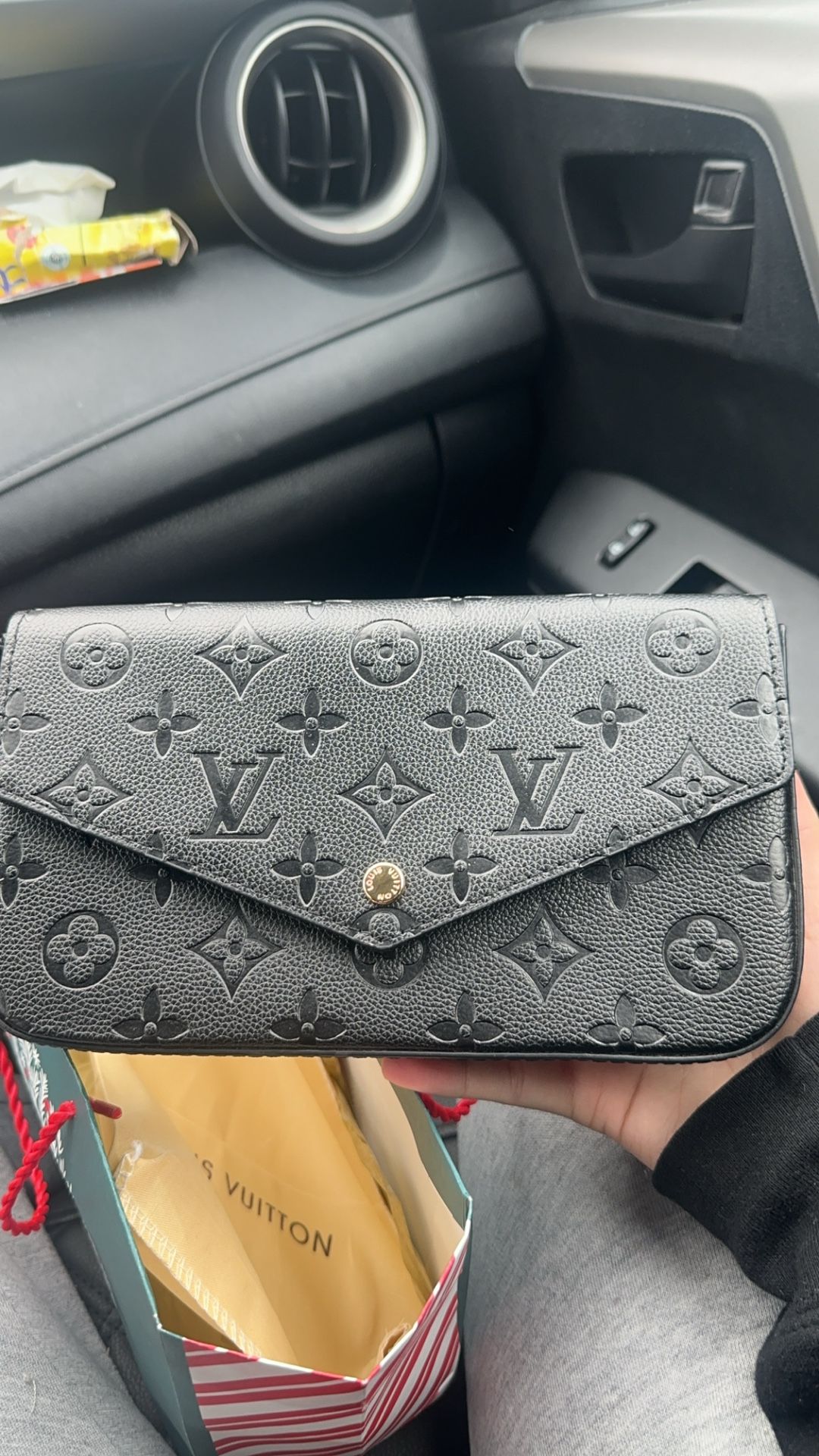 LOUIS VUITTON BAG