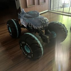 Monster Jam Dino Remote Control Truck 